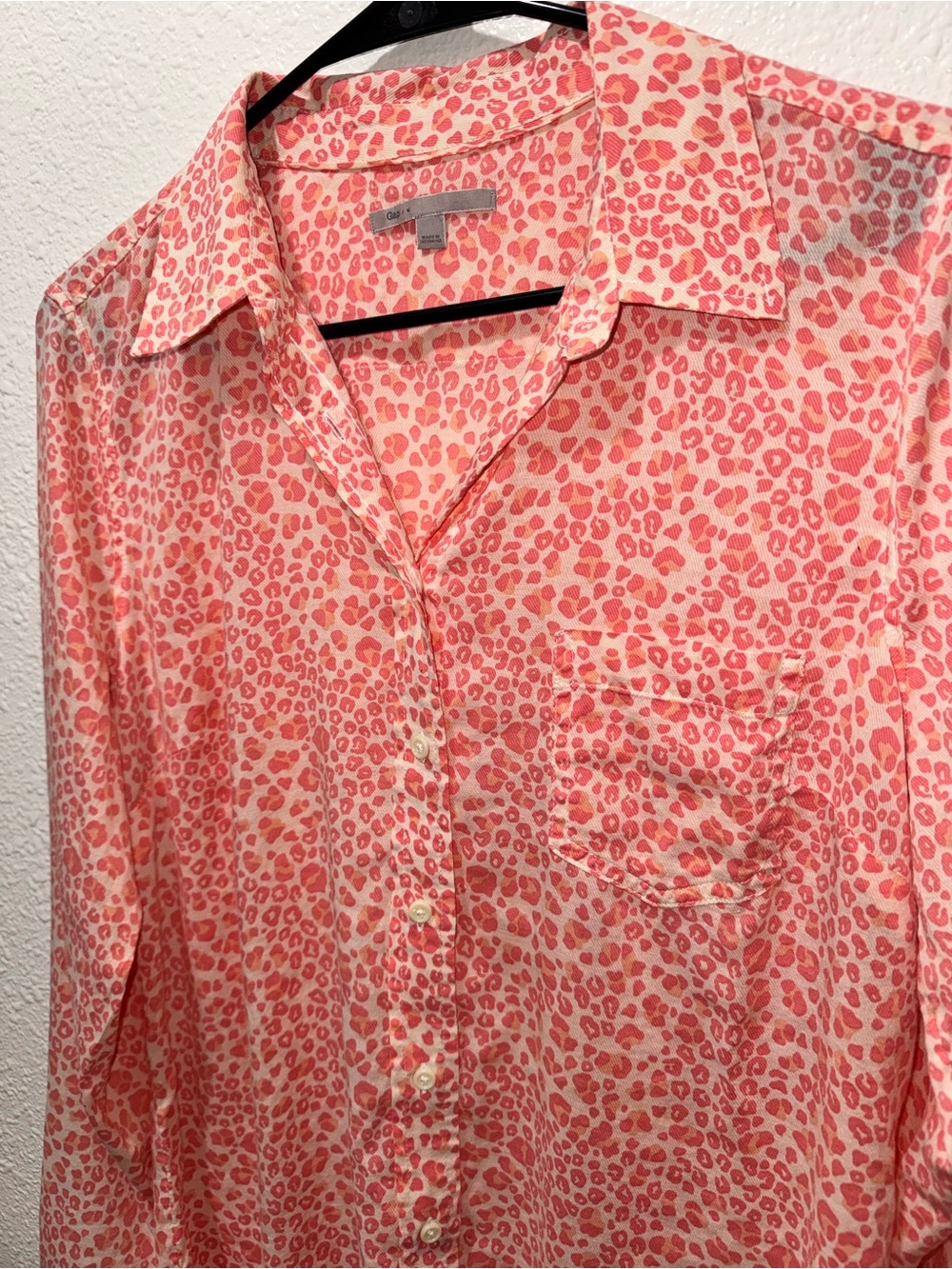 GAP Coral and Pink Leopard Print Button-Up Shirt